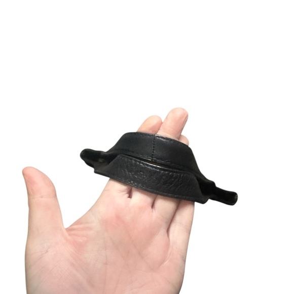 Fossil Black Leather Shoulder Bag Purse Classic Minimalist Everyday Handbag Y2K - Picture 4 of 6